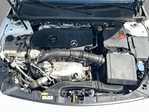 Used 2022 Mercedes-Benz CLA 250 4MATIC image 25