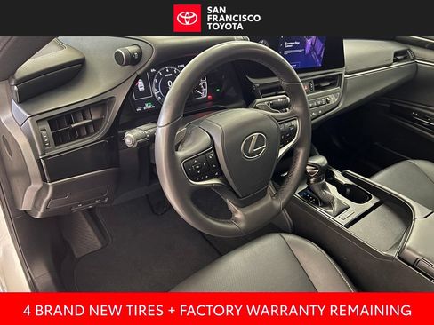 Used 2024 Lexus ES 350 w/ Accessory Package (Z1) FWD image 13