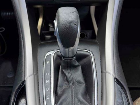 Used 2014 Ford Fusion SE FWD image 13