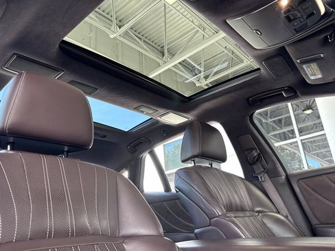 Used 2019 Lexus LS 500 w/ Interior Upgrade Package RWD image 20