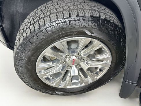 Used 2023 GMC Sierra 1500 Denali w/ Technology Package AWD/4WD image 24