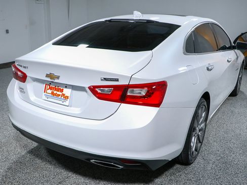 Used 2016 Chevrolet Malibu Premier FWD image 7