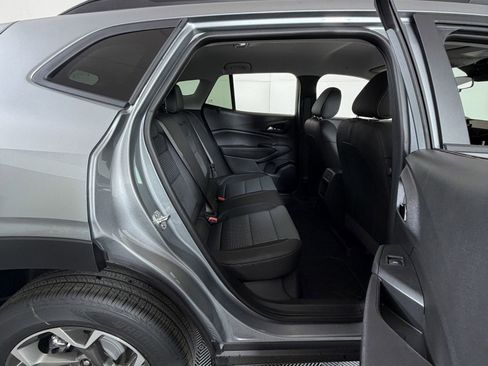 New 2026 Chevrolet Trax LT image 6