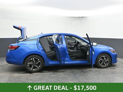 Used 2025 Nissan Sentra SV image 61