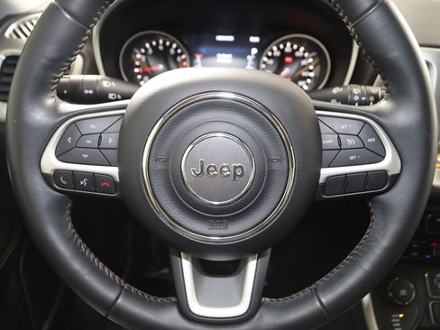 Used 2018 Jeep Compass Latitude w/ Popular Equipment Group image 32