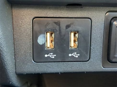 Used 2024 Mitsubishi Outlander Sport SE image 25