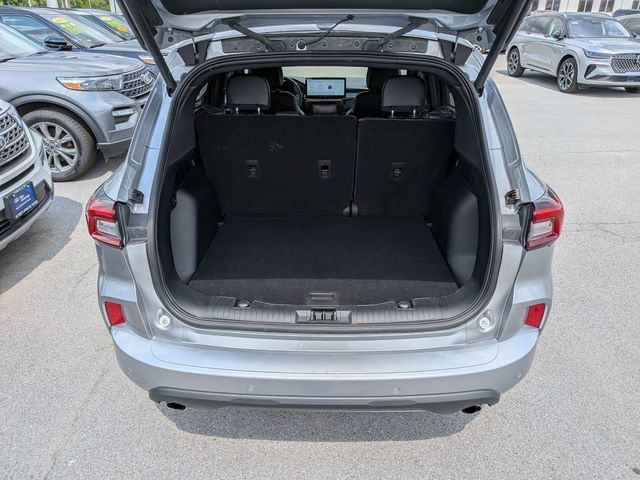 Certified 2023 Ford Escape ST-Line w/ Tech Pack #1 AWD/4WD image 19