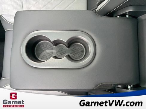 New 2026 Volkswagen Tiguan SE R-Line image 33