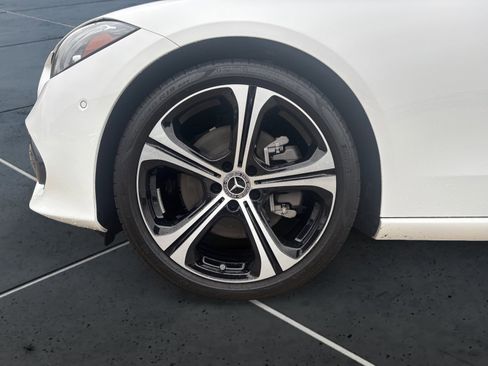 Used 2024 Mercedes-Benz C 300 Sedan image 14