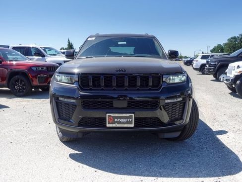 New 2026 Jeep Grand Cherokee L Limited AWD/4WD image 2