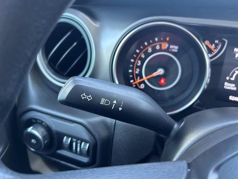 Used 2021 Jeep Wrangler Sport AWD/4WD image 22