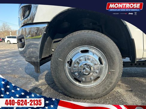 New 2026 RAM 3500 Tradesman w/ Chrome Appearance Group A image 32