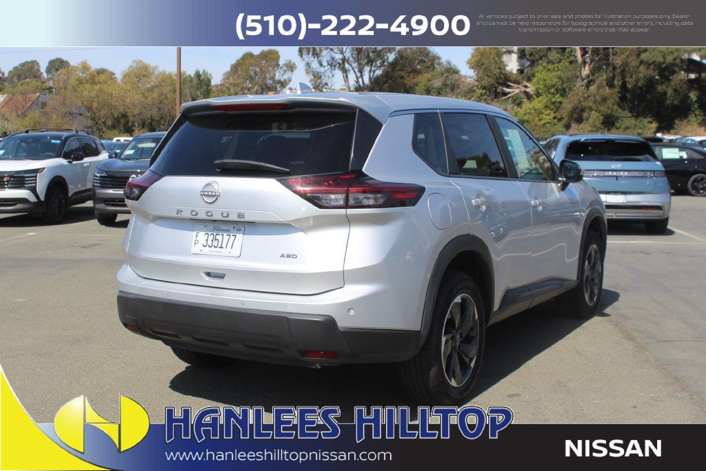 Used 2025 Nissan Rogue SV AWD/4WD image 7