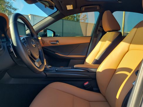 Used 2025 Lexus IS 350 F Sport image 17