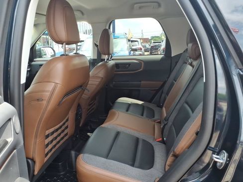 Used 2023 Ford Bronco Sport Outer Banks w/ Tech Package AWD/4WD image 9