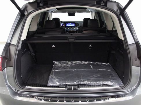New 2026 Mercedes-Benz GLS 450 4MATIC image 19