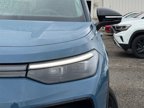 New 2026 Volkswagen Tiguan SE R-Line image 4