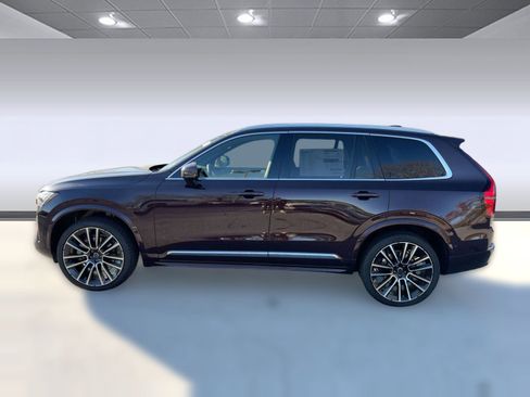 New 2026 Volvo XC90 B5 Plus w/ Protection Package image 2