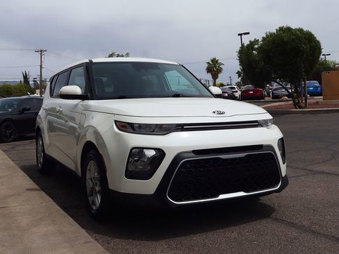 Used 2021 Kia Soul S image 14