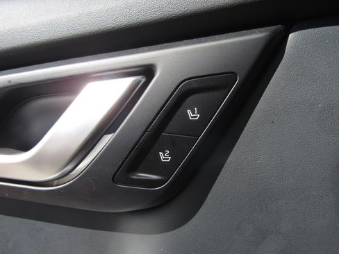 Used 2024 Kia EV6 Light image 23