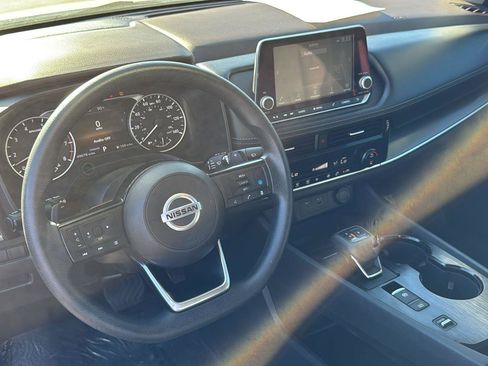 Used 2021 Nissan Rogue SV image 19