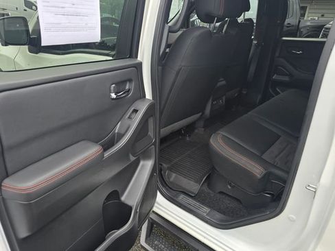 Used 2023 Nissan Frontier PRO-4X w/ Pro Convenience Package image 15