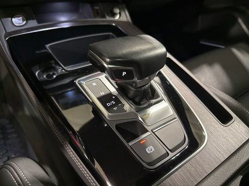 Used 2023 Audi Q5 2.0T Premium Plus AWD/4WD image 12
