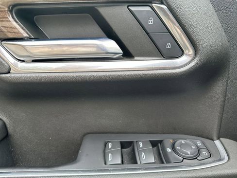 Used 2022 Chevrolet Silverado 1500 LT image 15