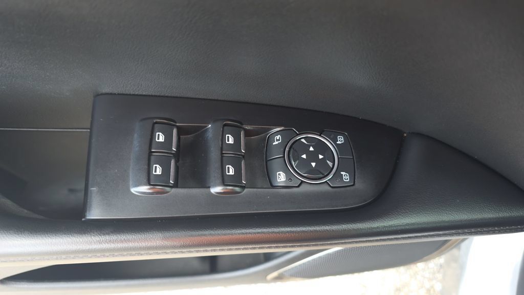Used 2023 Lincoln Nautilus Reserve FWD image 12
