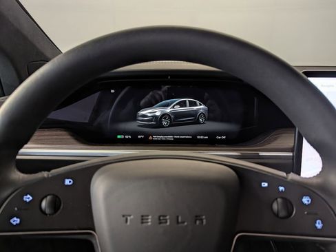 Used 2024 Tesla Model X image 38