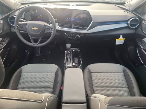 New 2026 Chevrolet Trax LT image 16