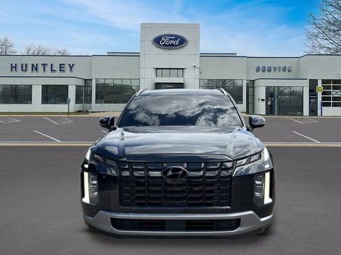 Used 2023 Hyundai Palisade Limited w/ Cargo Package AWD/4WD image 2