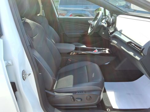 Used 2023 Volkswagen ID.4 Pro S AWD/4WD image 34
