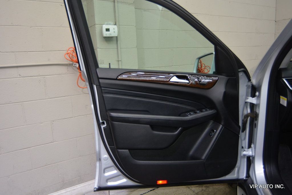 Used 2012 Mercedes-Benz ML 350 BlueTEC 4MATIC image 7