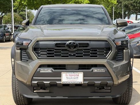 New 2026 Toyota Tacoma TRD Off-Road AWD/4WD image 8