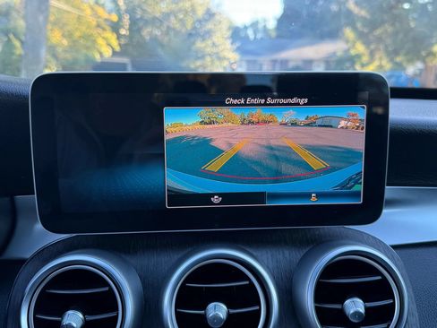 Used 2019 Mercedes-Benz C 300 4MATIC Sedan image 17