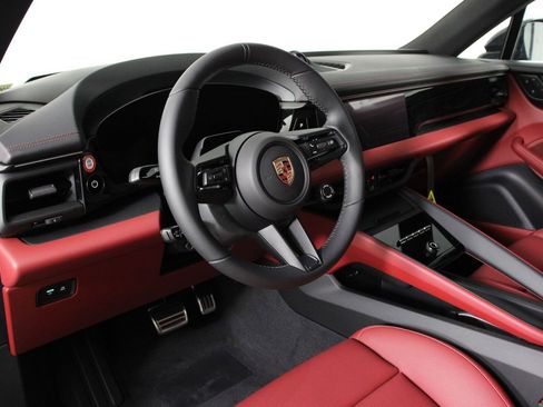 New 2026 Porsche Macan GTS Electric image 4