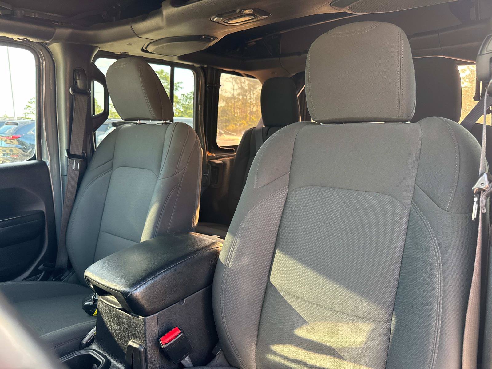 Certified 2021 Jeep Wrangler Unlimited Sport AWD/4WD image 19