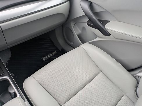 Used 2018 Acura RDX w/ Technology Package image 16