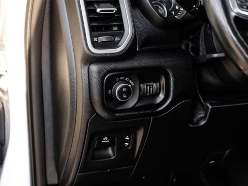 Used 2019 RAM 1500 Laramie image 26