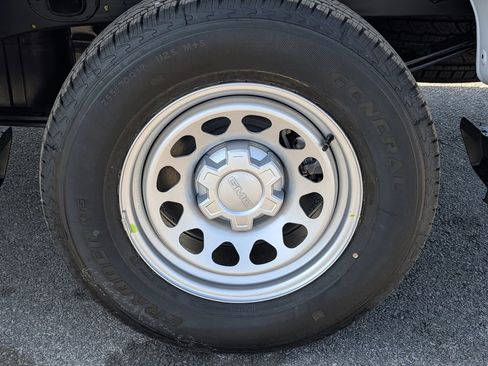 New 2026 GMC Sierra 1500 Pro image 9