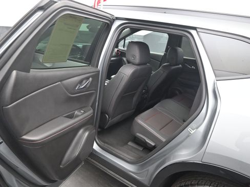 Used 2025 Chevrolet Blazer RS FWD image 16