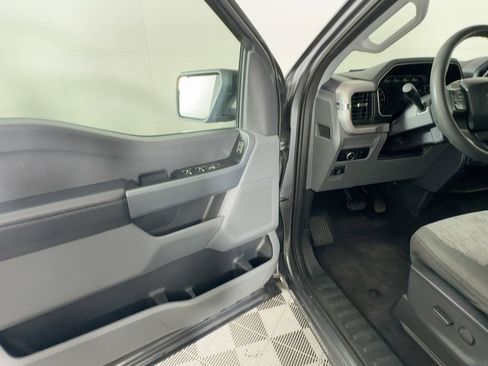 Used 2023 Ford F150 XLT image 5