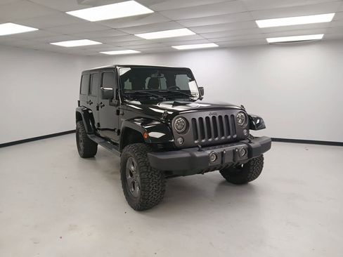 Used 2017 Jeep Wrangler Freedom Edition image 2