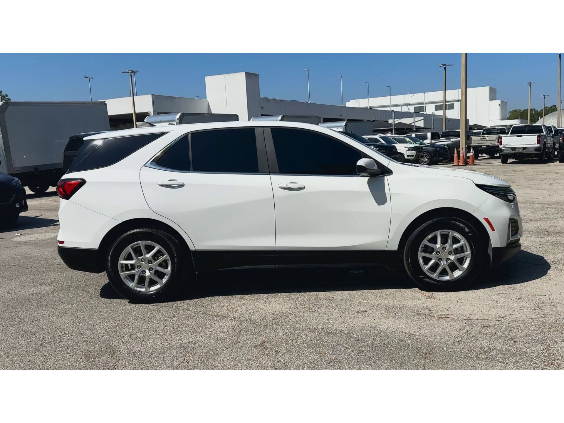 Certified 2023 Chevrolet Equinox LT FWD image 9