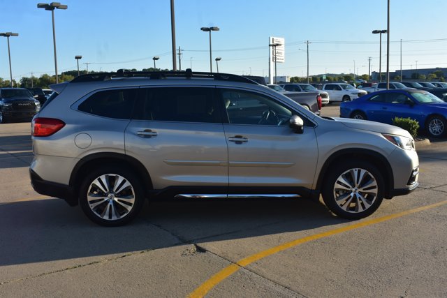 Used 2020 Subaru Ascent Limited w/ Technology Package AWD/4WD image 4