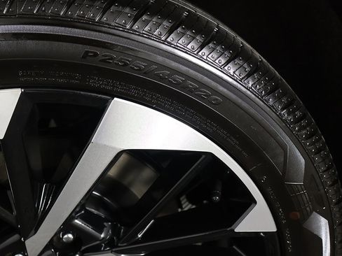 Used 2024 Mitsubishi Outlander SE Black Edition image 21