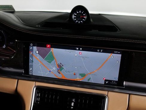 Certified 2019 Porsche Panamera Turbo AWD/4WD image 18