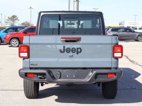 New 2026 Jeep Gladiator Sport AWD/4WD image 6