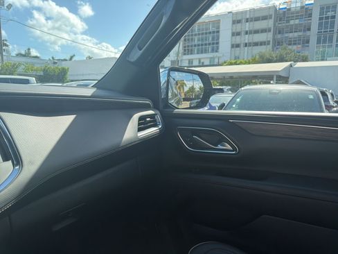 Used 2024 Chevrolet Suburban Premier image 38